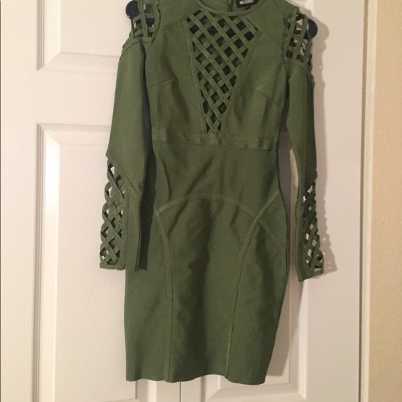 Dress - Picture 2 of 5